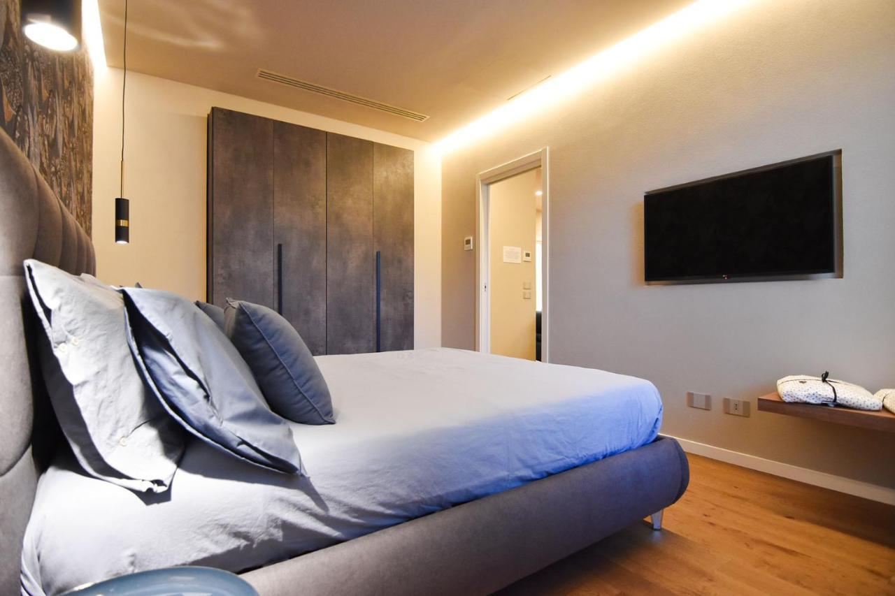Nuova Cafe' Suite Salice Terme Exterior foto